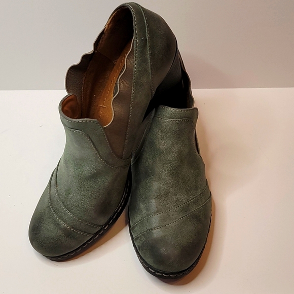 Sofft Shoes - Distressed Grey booties